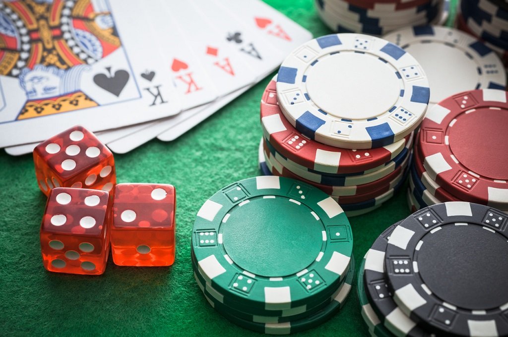 REAL MONEY CASINO GAMES VS FUN CASINO